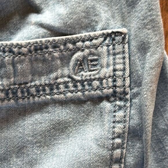 American Eagle Light Blue Denim Shorts - Picture 6 of 6